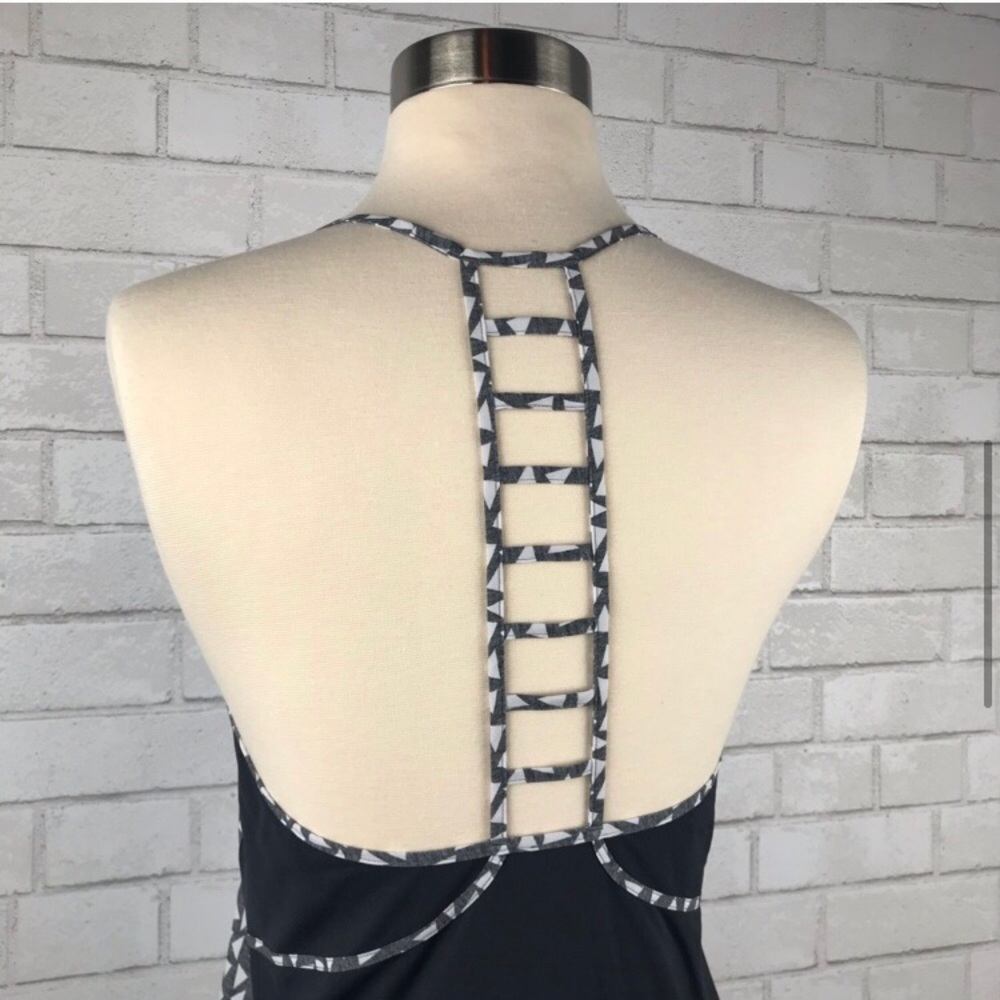 Lululemn Breezy singlet